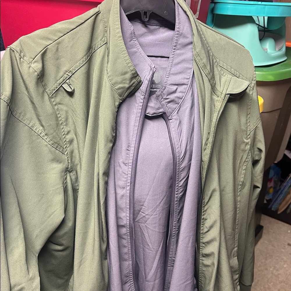 Size 3x      2 monarch Cherokee Olive Green scrub Jacket and Gray